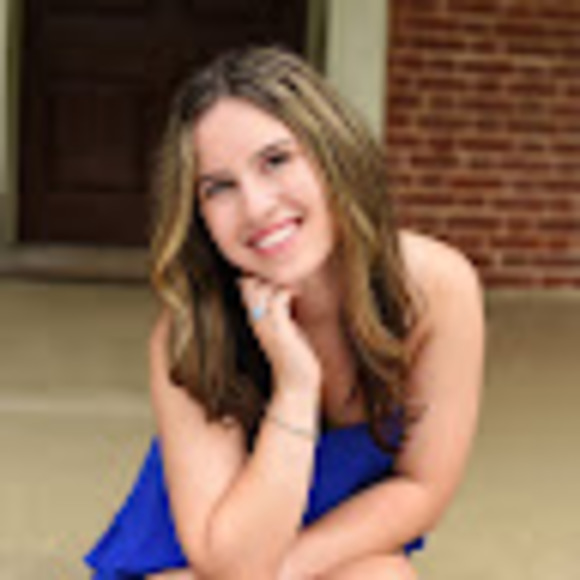 Meet your Posher, Jenna - Picture 1 of 1